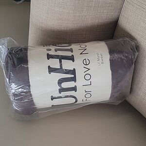 NEW UnHide Lil' Marsh Blanket